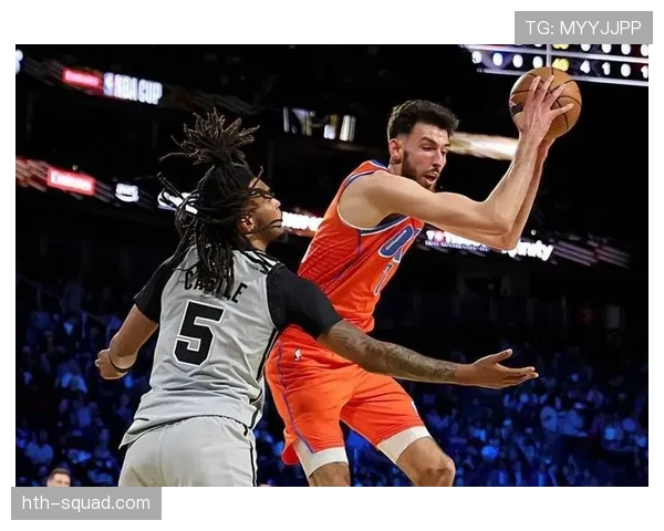 切特·霍姆格伦挡拆拉开防守空档提升球队进攻效率